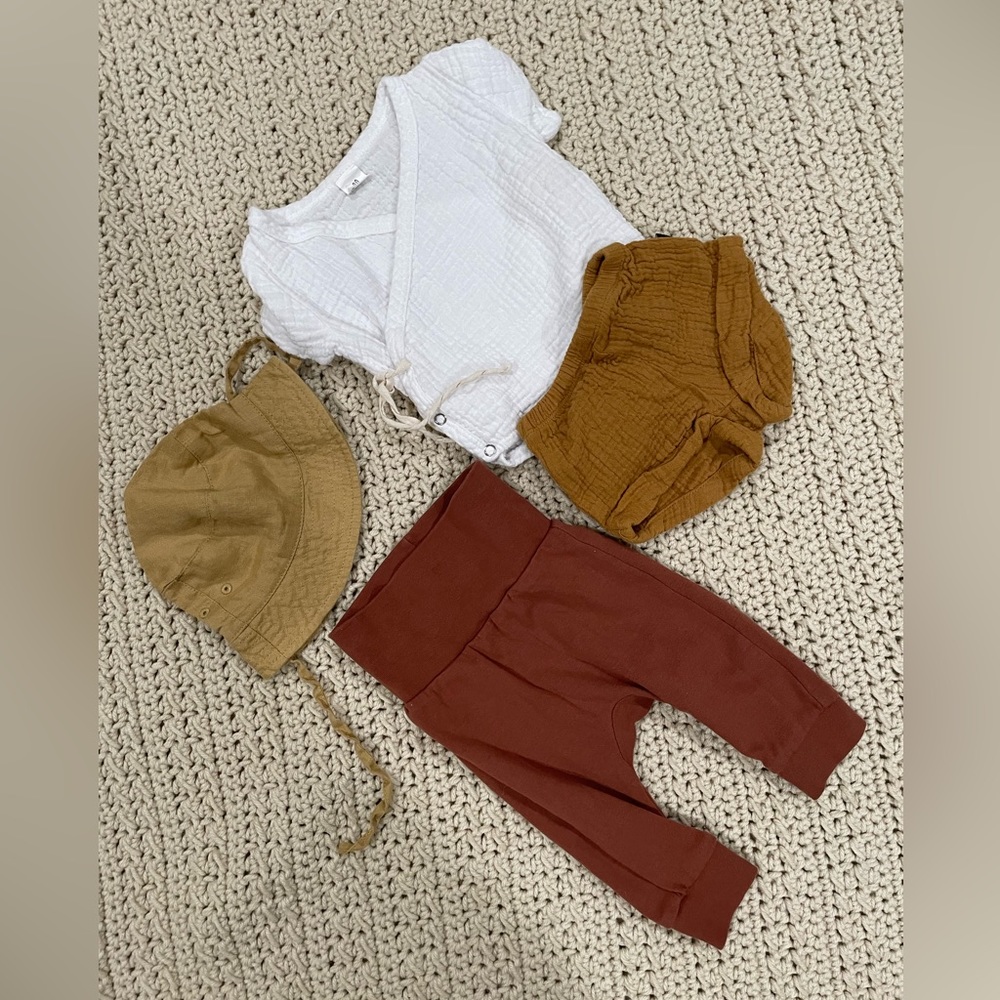 3M Baby Clothes and Sun Hat